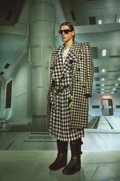 Look 5